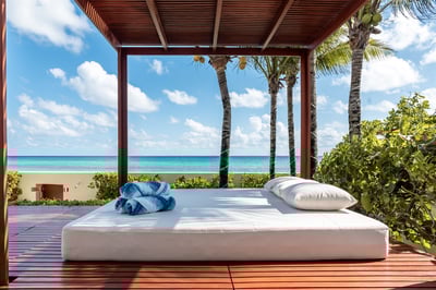 Luxury Villa Photo #15