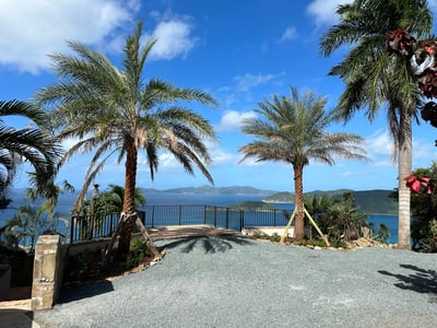 Luxury Villa Photo #51