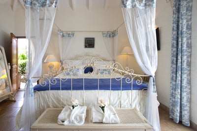 Luxury Villa Photo #32
