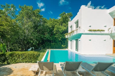 Luxury Villa Photo #9