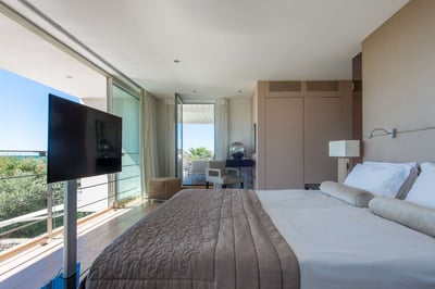 Luxury Villa Photo #23