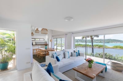 Luxury Villa Photo #2