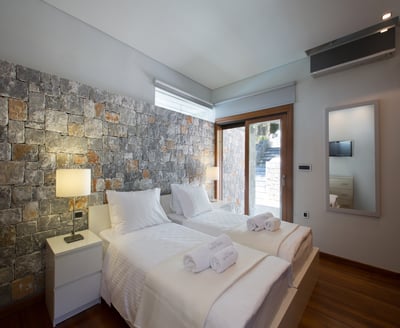 Luxury Villa Photo #37