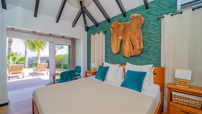 Luxury Villa Photo #42