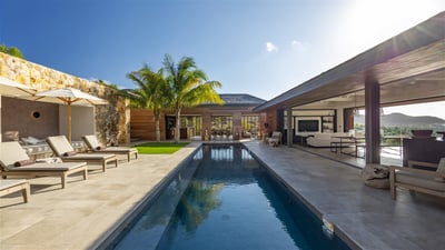 Luxury Villa Photo #15