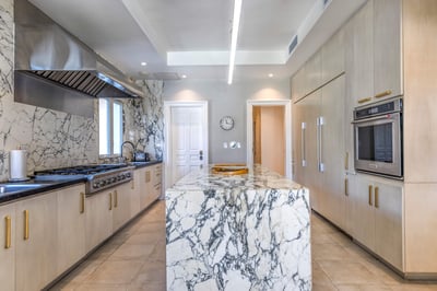 Luxury Villa Photo #10