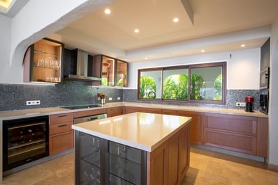 Luxury Villa Photo #21