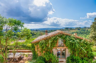 Luxury Villa Photo #4