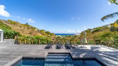 Luxury Villa Photo #8