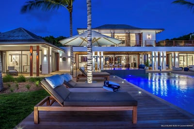 Luxury Villa Photo #7