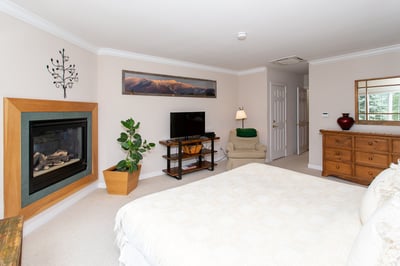 Luxury Villa Photo #13