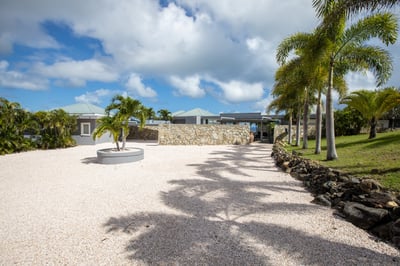 Luxury Villa Photo #47