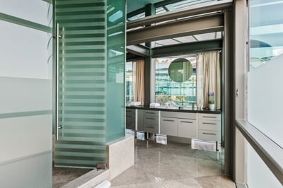 Luxury Villa Photo #23