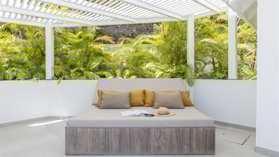 Luxury Villa Photo #18