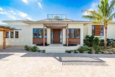 Luxury Villa Photo #21