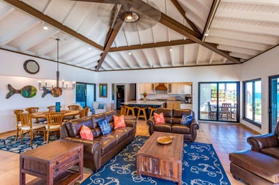 Luxury Villa Photo #24