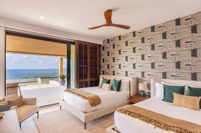 Luxury Villa Photo #27