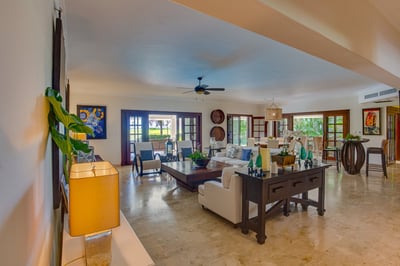 Luxury Villa Photo #21