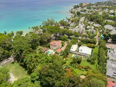 Luxury Villa Photo #2
