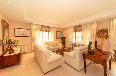 Luxury Villa Photo #15