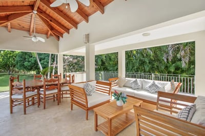 Luxury Villa Photo #13