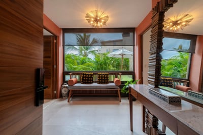 Luxury Villa Photo #26