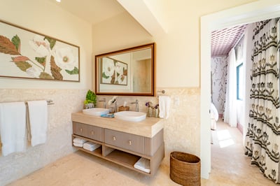 Luxury Villa Photo #42