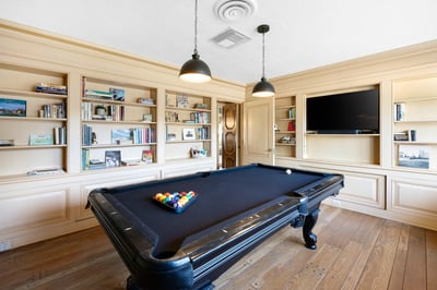 Luxury Villa Photo #20