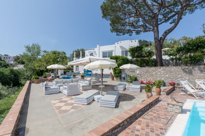 Luxury Villa Photo #2