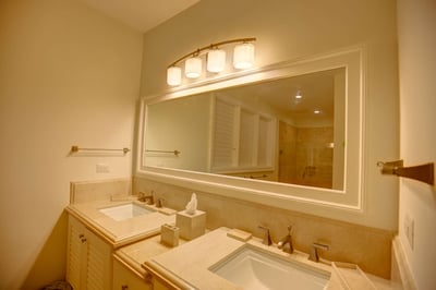 Luxury Villa Photo #31