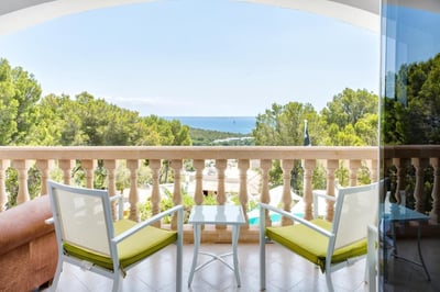 Luxury Villa Photo #12
