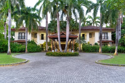 Relax & enjoy Villa Encantada!