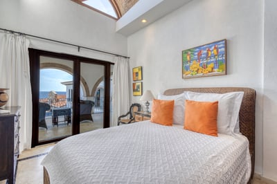 Luxury Villa Photo #50