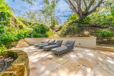 Luxury Villa Photo #3