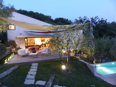 Luxury Villa Photo #6