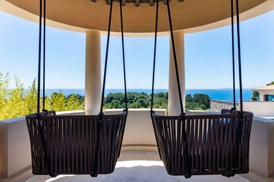 Luxury Villa Photo #6