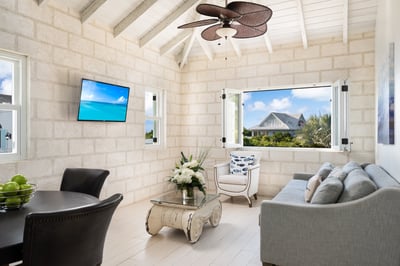 Luxury Villa Photo #27