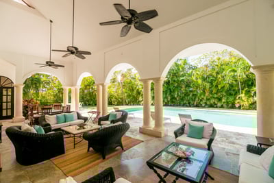 Luxury Villa Photo #5