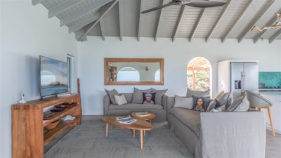 Luxury Villa Photo #18