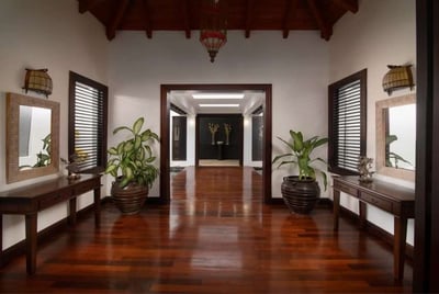 Luxury Villa Photo #11