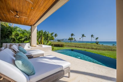 Luxury Villa Photo #14