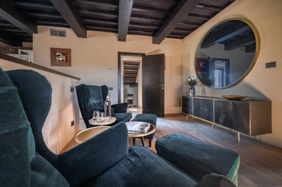 Luxury Villa Photo #35