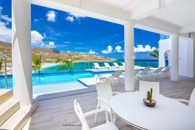Luxury Villa Photo #7
