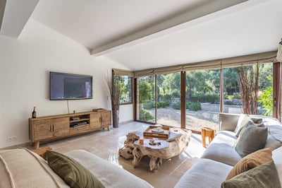Luxury Villa Photo #12