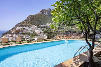 Luxury Villa Photo #8