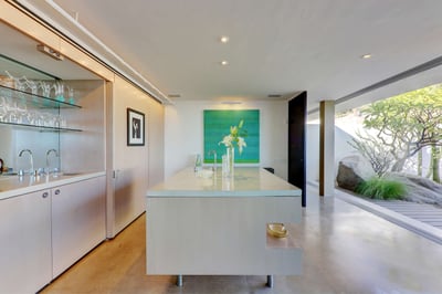 Luxury Villa Photo #13