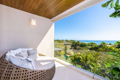 Luxury Villa Photo #11