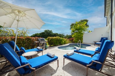 Luxury Villa Photo #4