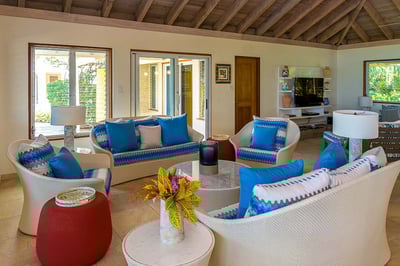 Luxury Villa Photo #11