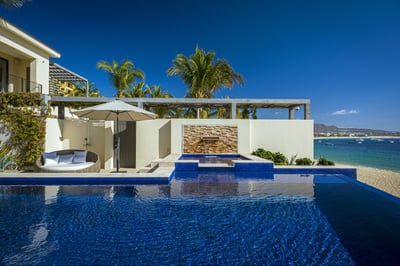 Luxury Villa Photo #8